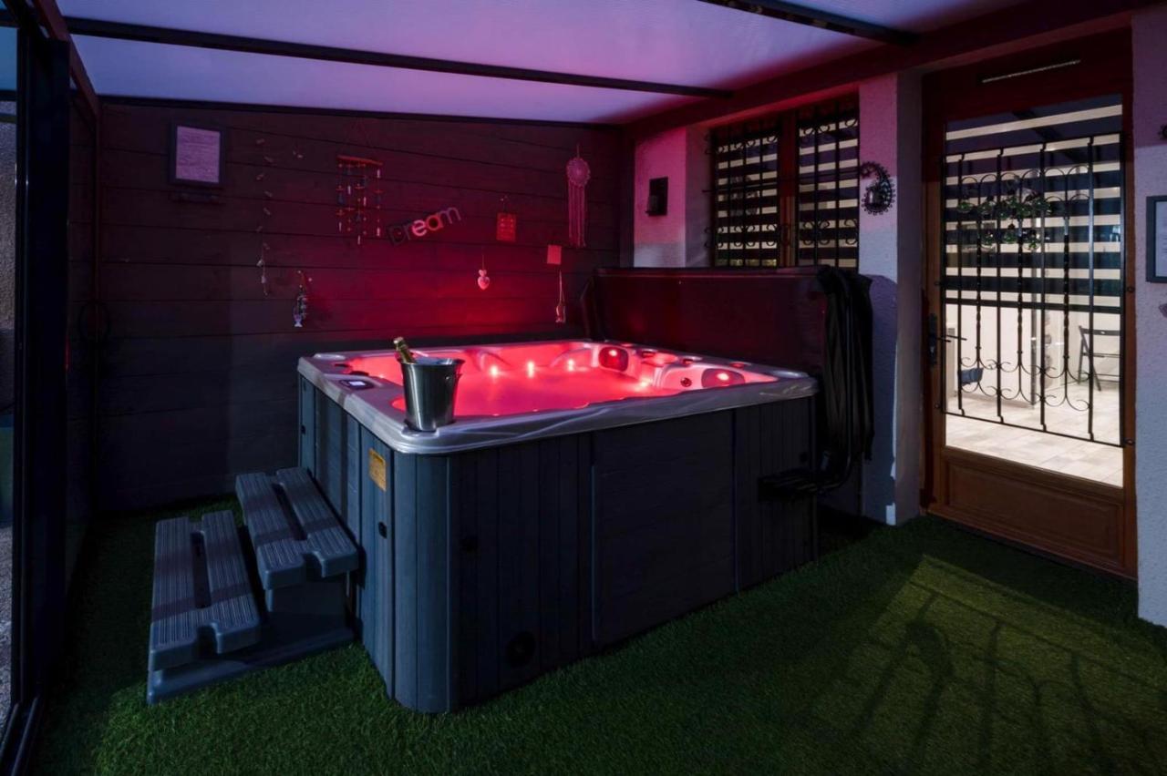 Spa Privatif Toulouse Jacuzzi Villa Aucamville Bagian luar foto