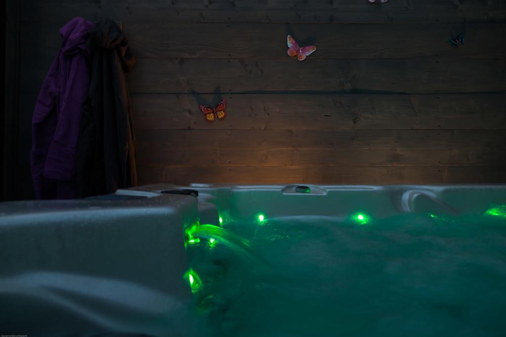 Spa Privatif Toulouse Jacuzzi Villa Aucamville Bagian luar foto